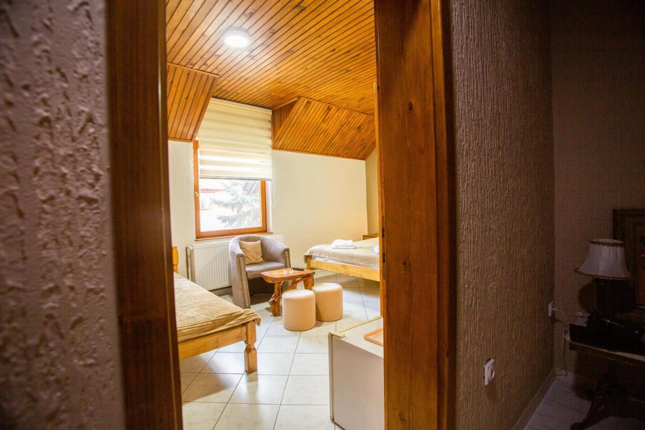 Guest House Vila Alexandar Palic Exterior photo