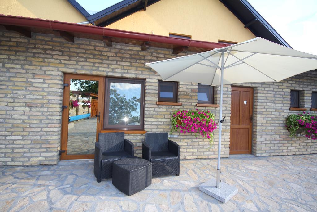 Guest House Vila Alexandar Palic Exterior photo